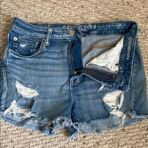 American Eagle Hi-Rise Shortie